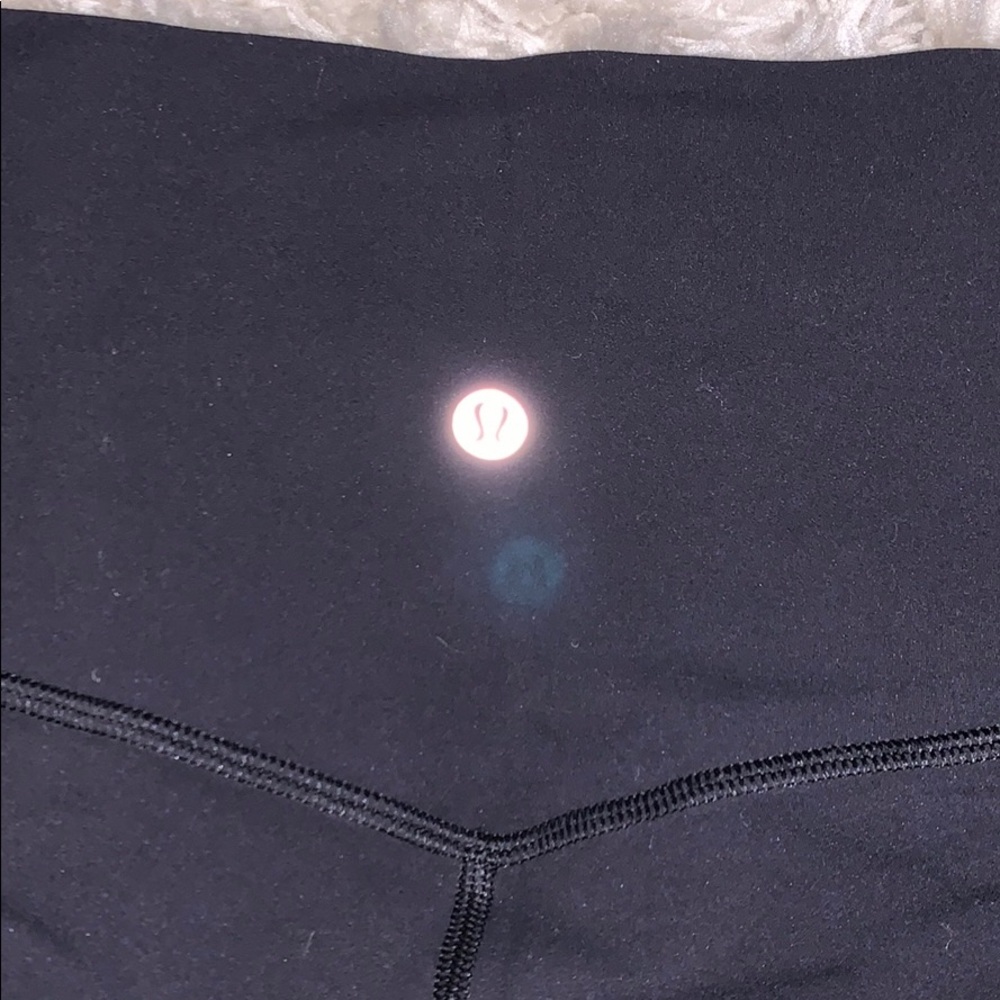 Lululemon Women’s Black Align Crop Leggings - Picture 4 of 6